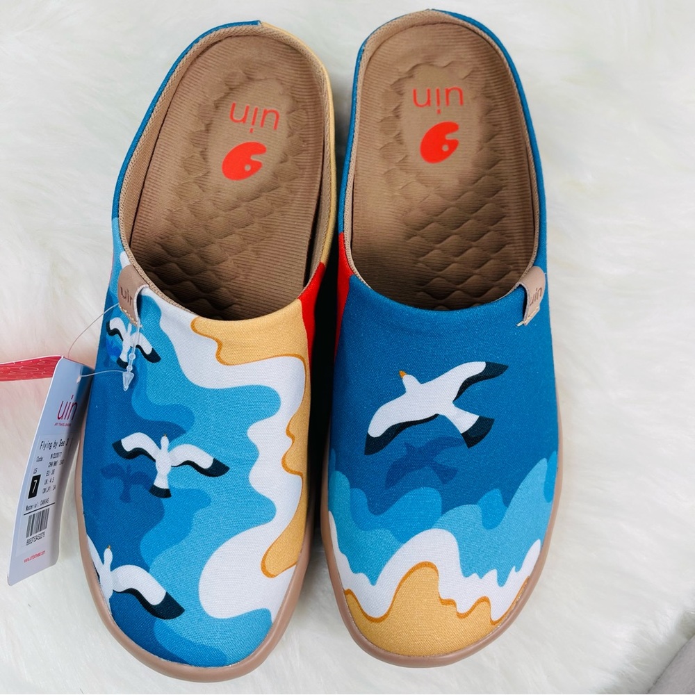 NWT UIN Women’s Comfortable Slipper/ Flying by Sea 3/US7
